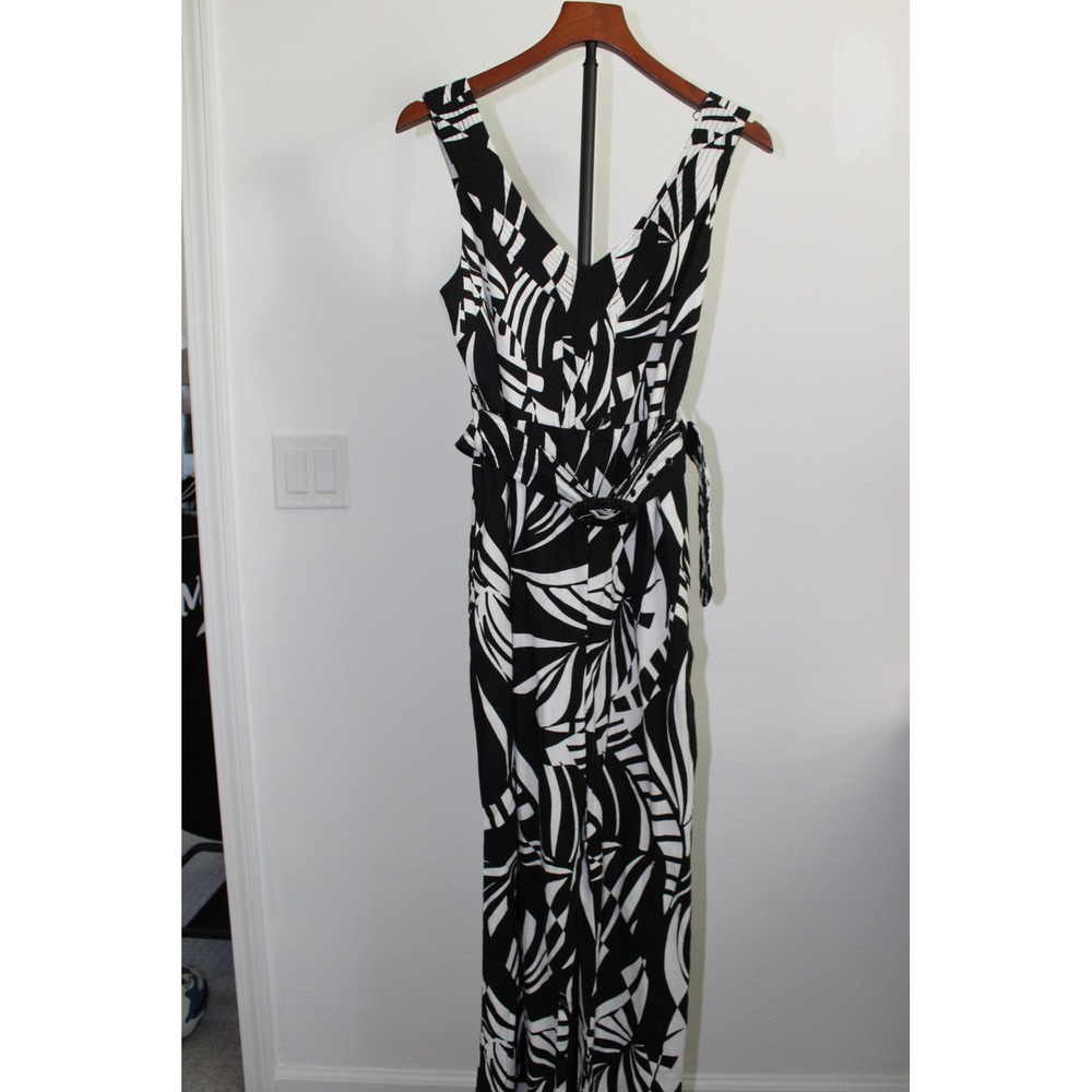 Tahari Black White Palm Leaf Sleeveless Wide Leg Belted Jumpsuit‎ Pockets Size 4